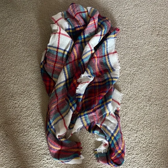 Old Navy Scarf - Picture 2 of 3